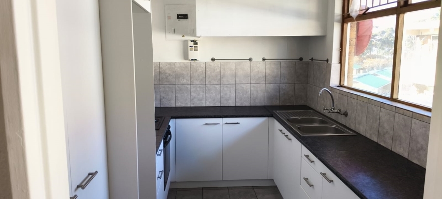 To Let 1 Bedroom Property for Rent in Strand South Western Cape